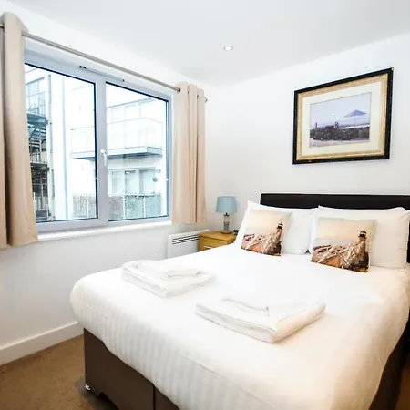 Your Marsh House * Bristol