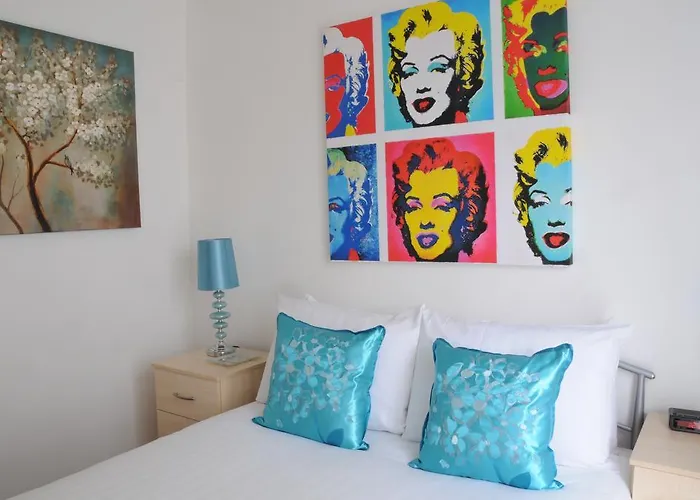 Your Marsh House Bristol