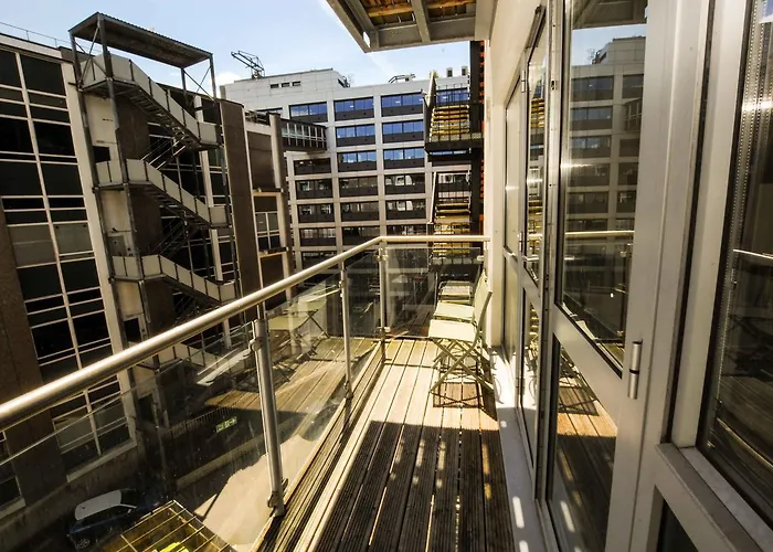 Your Marsh House * 布里斯托