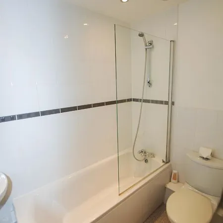 Апартаменты Your Marsh House Бристоль