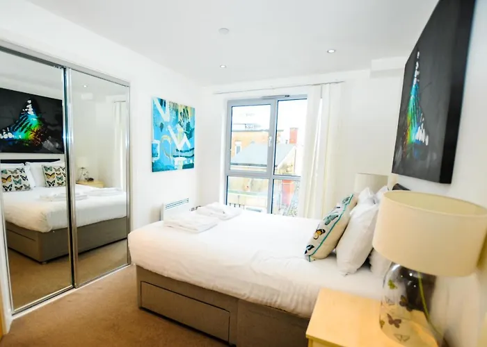 Your Marsh House Apartman Bristol